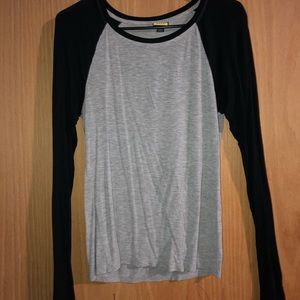 Baseball tee